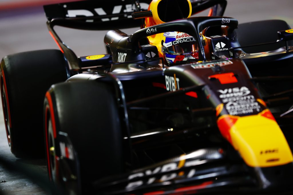 F1: Max Verstappen takes pole in Bahrain